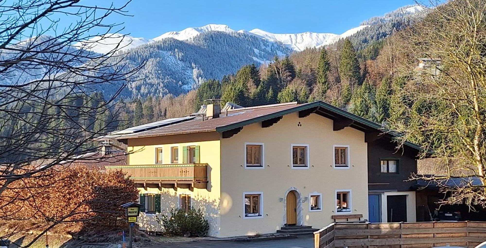 Apartmenthaus Thussn, Cozy & Quiet Location, Hiking & Mtb, เคิร์ชแบร์ก อิน ทิโรล ภายนอก รูปภาพ