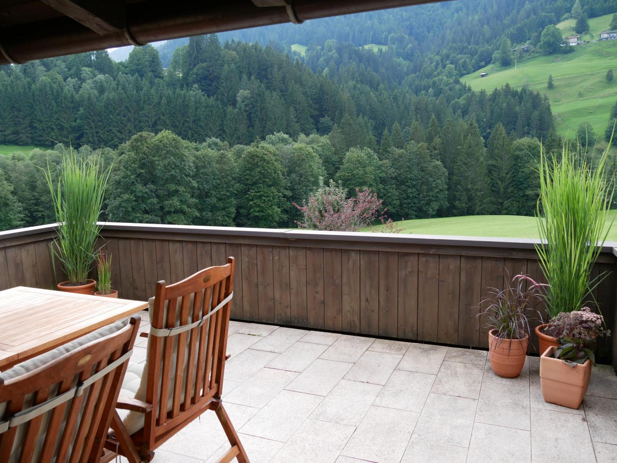 Apartmenthaus Thussn, Cozy & Quiet Location, Hiking & Mtb, เคิร์ชแบร์ก อิน ทิโรล ภายนอก รูปภาพ