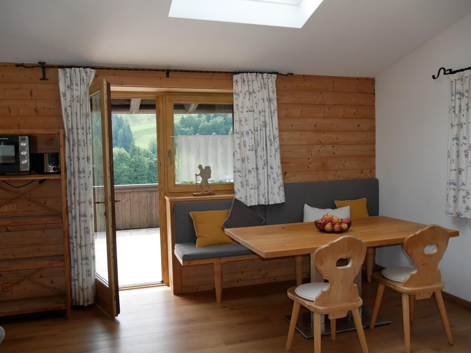 Apartmenthaus Thussn, Cozy & Quiet Location, Hiking & Mtb, เคิร์ชแบร์ก อิน ทิโรล ภายนอก รูปภาพ